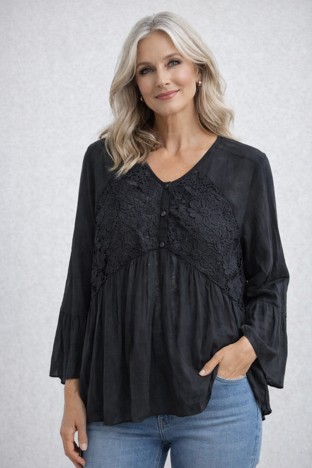 Luna Lace Blouse