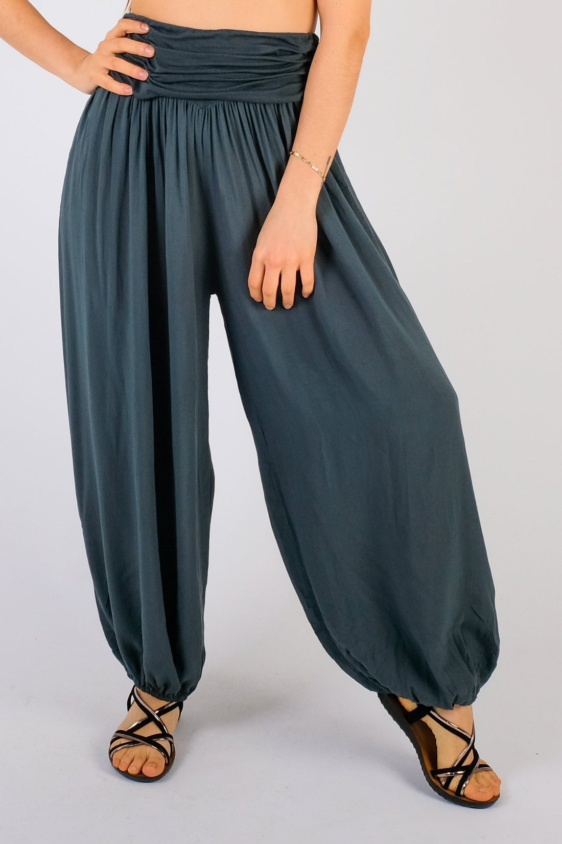 Isabelle - Oversized Elasticated Harem Trousers - Pinstripe