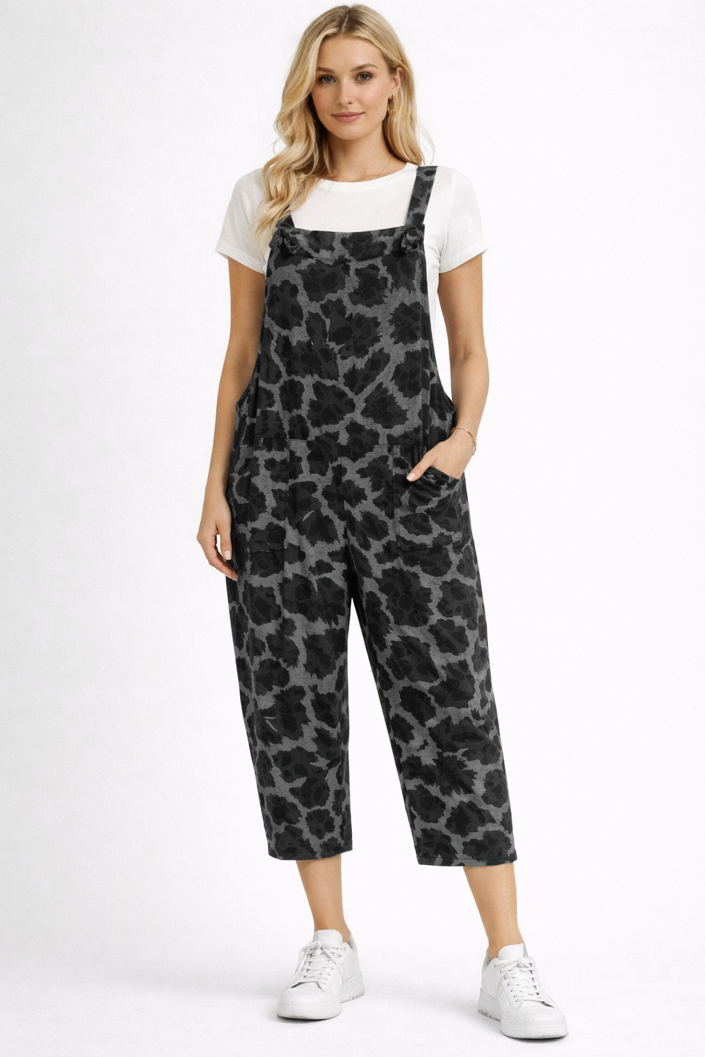 Abstract leopard print Dungarees 3/4 Length
