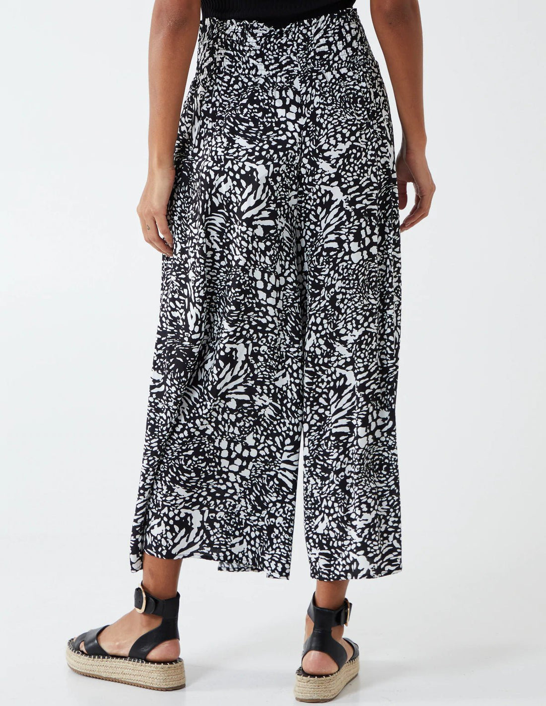 Lilly - Animal Print Wide Leg Trousers - Pinstripe