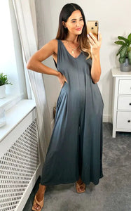 Lizzie - Oversized Plain Jumpsuit - Pinstripe