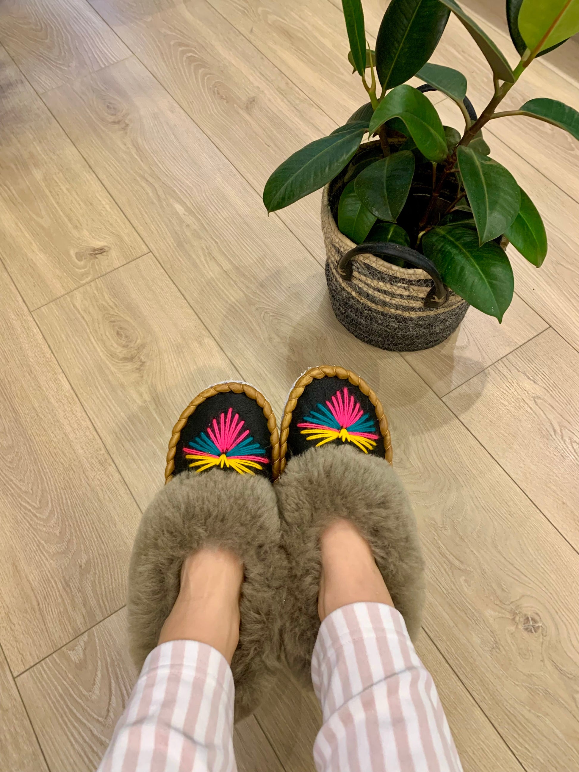 Sheep 🐑 Fur Slippers The One Of A Kind - Pinstripe